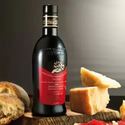 Alternative view of Olio Extravergine di Oliva Denocciolato